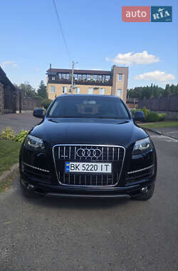 Внедорожник / Кроссовер Audi Q7 2013 в 