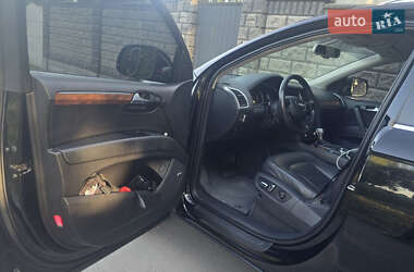 Внедорожник / Кроссовер Audi Q7 2013 в 
