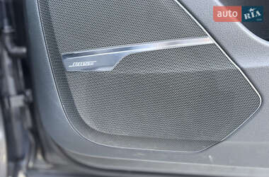 Внедорожник / Кроссовер Audi Q7 2019 в 