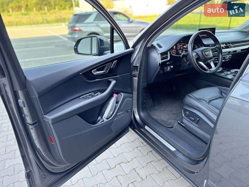 Внедорожник / Кроссовер Audi Q7 2019 в Черновцах