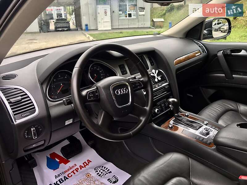 Внедорожник / Кроссовер Audi Q7 2011 в Тернополе