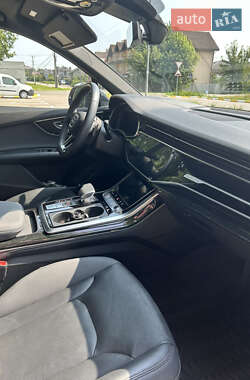 Внедорожник / Кроссовер Audi Q7 2020 в 
