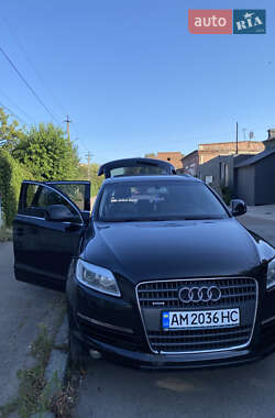 Внедорожник / Кроссовер Audi Q7 2007 в 