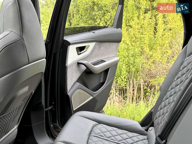 Внедорожник / Кроссовер Audi Q7 2021 в Киеве