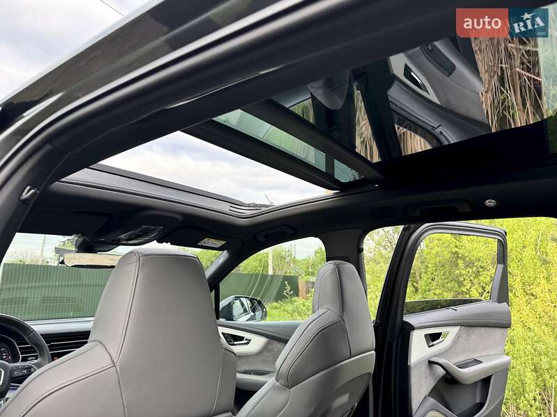 Внедорожник / Кроссовер Audi Q7 2021 в Киеве
