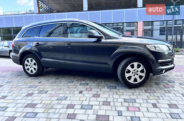 Внедорожник / Кроссовер Audi Q7 2007 в 