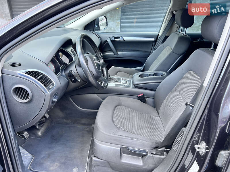 Позашляховик / Кросовер Audi Q7 2007 в Луцьку