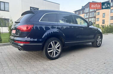 Позашляховик / Кросовер Audi Q7 2013 в 