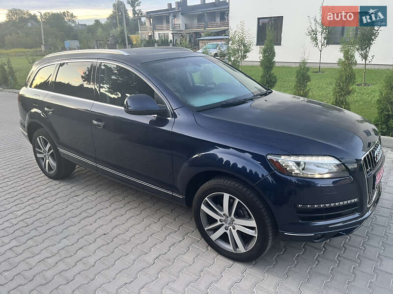 Позашляховик / Кросовер Audi Q7 2013 в Рівному