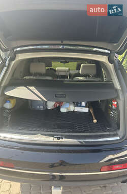 Внедорожник / Кроссовер Audi Q7 2010 в 