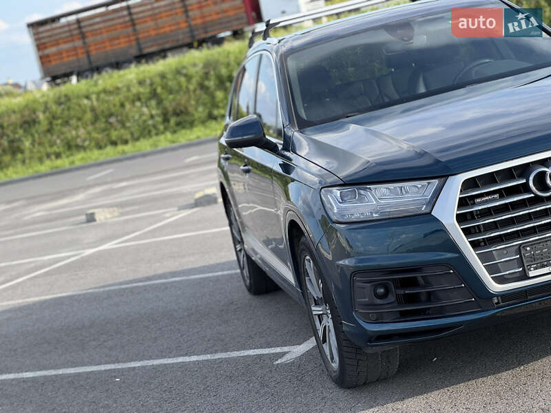 Внедорожник / Кроссовер Audi Q7 2017 в Львове