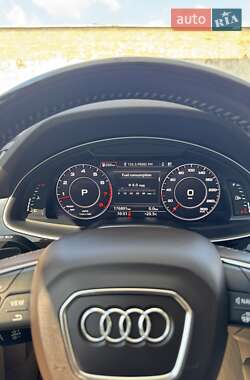 Внедорожник / Кроссовер Audi Q7 2016 в 