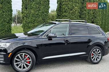 Внедорожник / Кроссовер Audi Q7 2017 в 