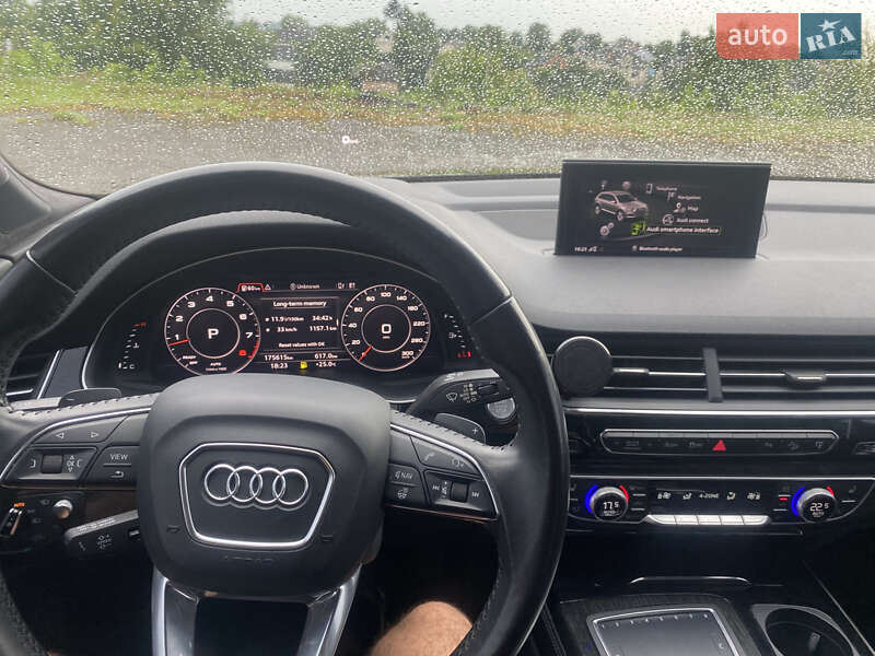 Внедорожник / Кроссовер Audi Q7 2016 в Ровно