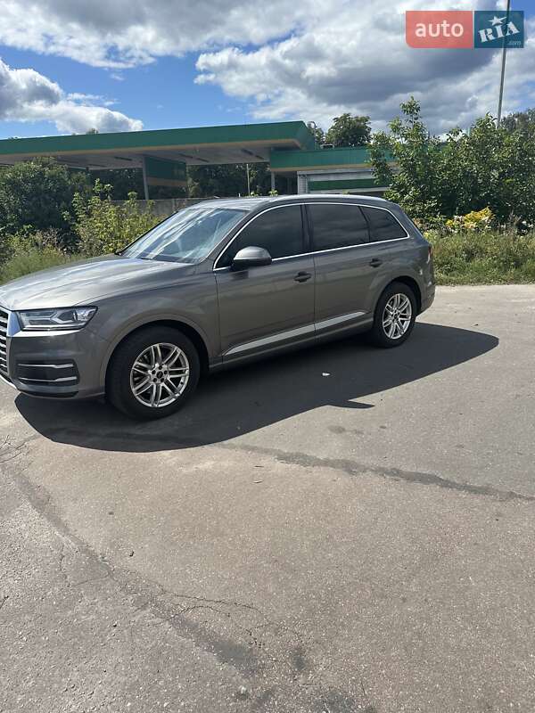 Позашляховик / Кросовер Audi Q7 2016 в Житомирі