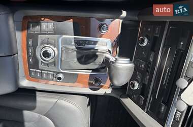 Внедорожник / Кроссовер Audi Q7 2011 в 