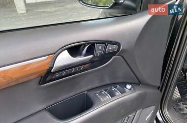 Внедорожник / Кроссовер Audi Q7 2014 в 
