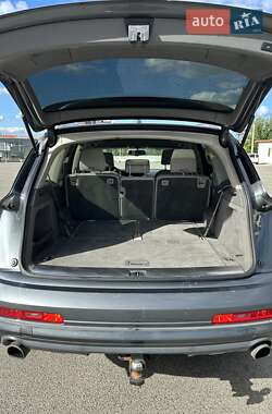 Внедорожник / Кроссовер Audi Q7 2013 в 