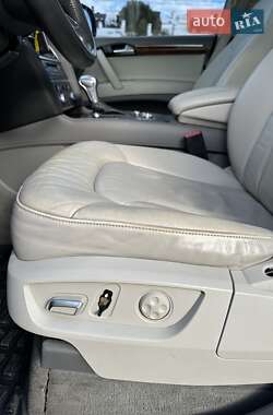 Внедорожник / Кроссовер Audi Q7 2013 в 