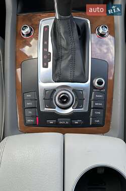Внедорожник / Кроссовер Audi Q7 2013 в 