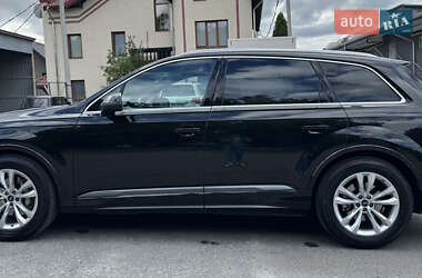 Внедорожник / Кроссовер Audi Q7 2025 в 