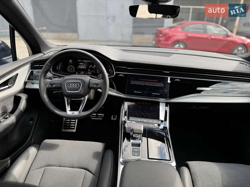 Позашляховик / Кросовер Audi Q7 2025 в Тернополі