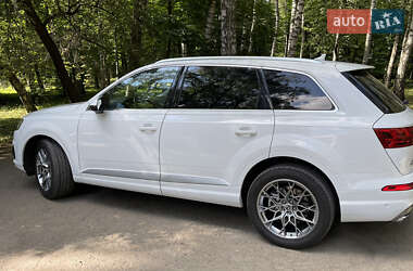 Внедорожник / Кроссовер Audi Q7 2019 в 
