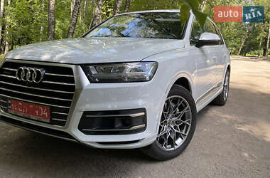 Внедорожник / Кроссовер Audi Q7 2019 в 