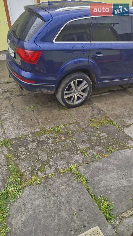 Позашляховик / Кросовер Audi Q7 2015 в Миколаєві