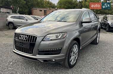 Внедорожник / Кроссовер Audi Q7 2014 в 