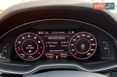 Внедорожник / Кроссовер Audi Q7 2017 в 