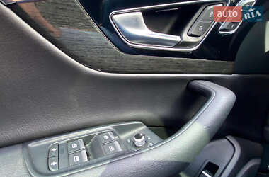Внедорожник / Кроссовер Audi Q7 2017 в 