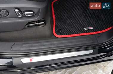 Внедорожник / Кроссовер Audi Q7 2010 в 
