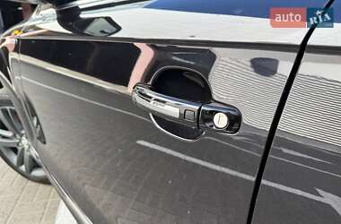 Внедорожник / Кроссовер Audi Q7 2015 в 