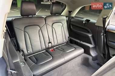 Внедорожник / Кроссовер Audi Q7 2015 в 