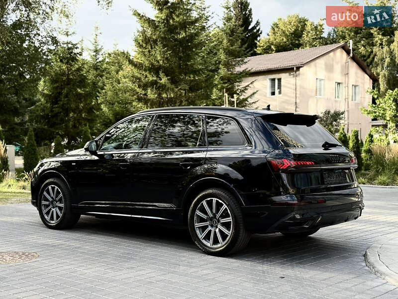 Внедорожник / Кроссовер Audi Q7 2021 в Львове