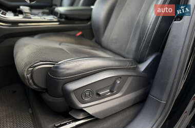 Внедорожник / Кроссовер Audi Q7 2021 в 