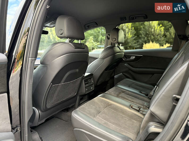 Внедорожник / Кроссовер Audi Q7 2021 в Львове