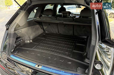 Внедорожник / Кроссовер Audi Q7 2021 в 