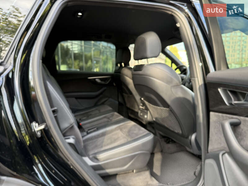 Внедорожник / Кроссовер Audi Q7 2021 в Львове