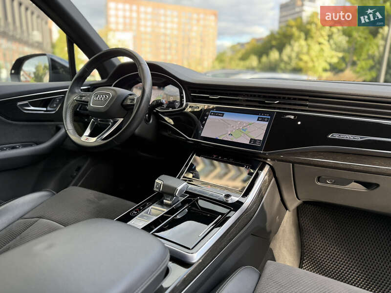 Внедорожник / Кроссовер Audi Q7 2021 в Львове