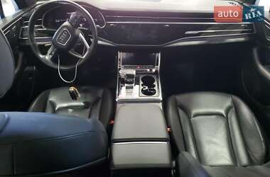 Внедорожник / Кроссовер Audi Q7 2020 в 
