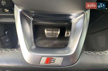 Позашляховик / Кросовер Audi Q7 2021 в 