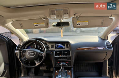 Внедорожник / Кроссовер Audi Q7 2014 в 