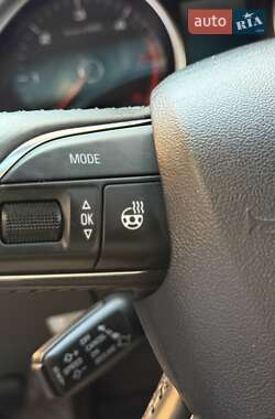 Внедорожник / Кроссовер Audi Q7 2012 в 