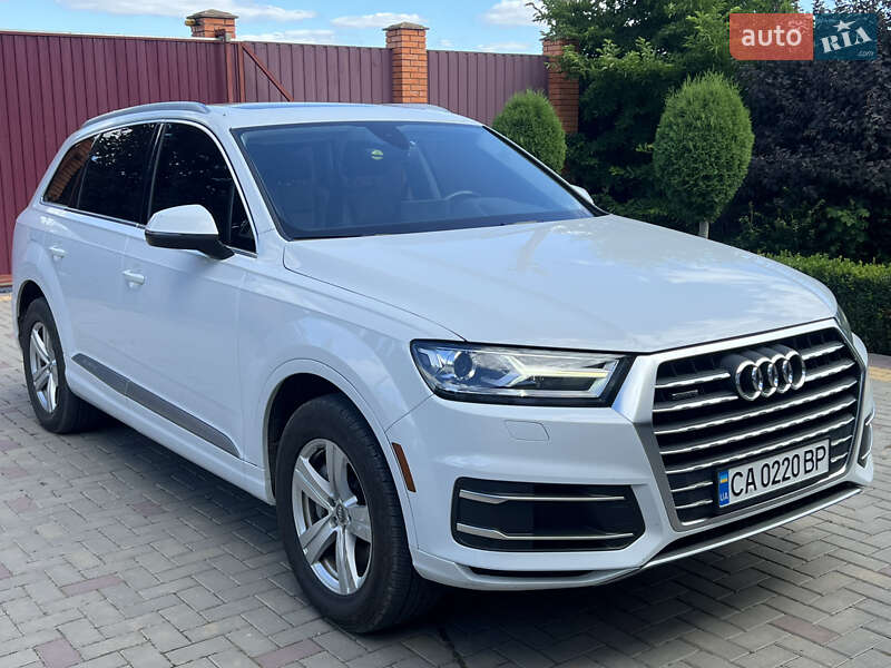 Позашляховик / Кросовер Audi Q7 2018 в Умані