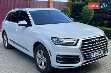 Внедорожник / Кроссовер Audi Q7 2018 в 