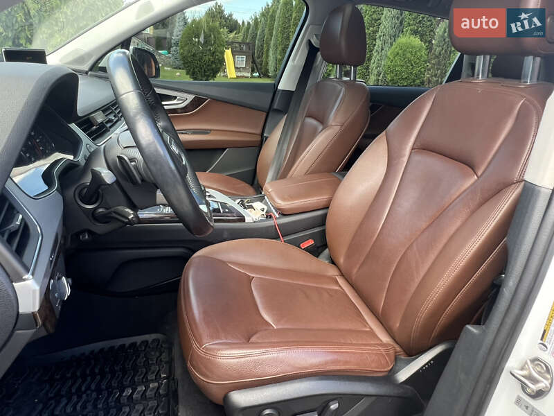 Позашляховик / Кросовер Audi Q7 2018 в Умані