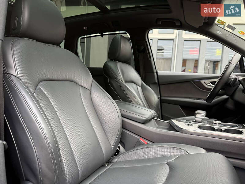 Внедорожник / Кроссовер Audi Q7 2016 в Коломые