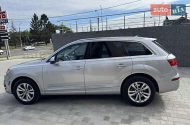 Внедорожник / Кроссовер Audi Q7 2017 в 